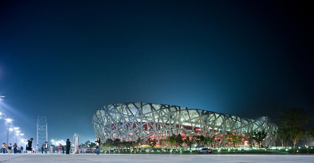 architettura-moderna-archistar-herzog-e-de-meuron-olimpiadi-pechino-2008-stadio-illuminato