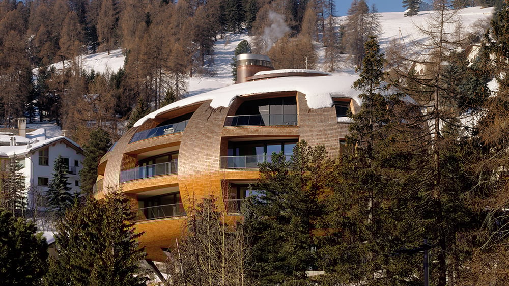 norman-foster-chalet-archistar--architettura-contemporanea-ad-alta-quota