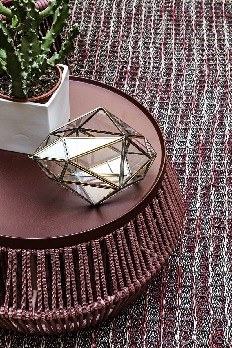 design-da-esterno-materiali-intrecciati