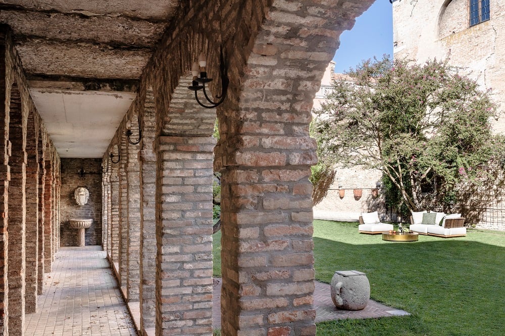 interior-design-seconda-casa-con-giardino
